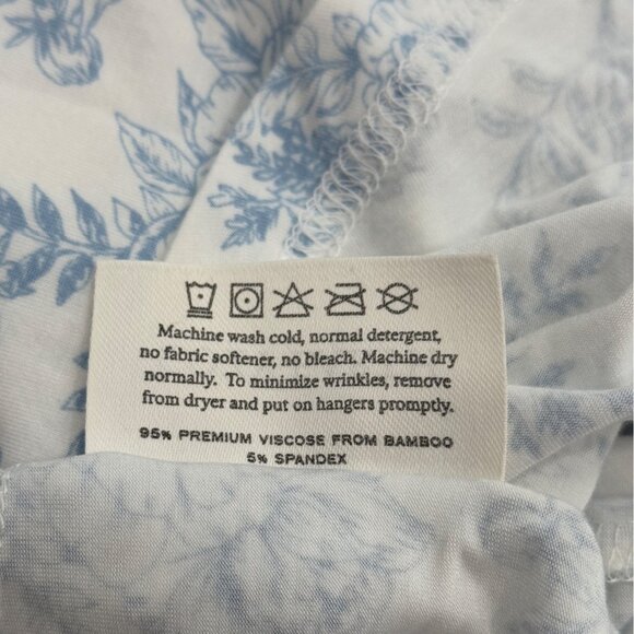 Cozy Earth Womens Pajama Top Long Sleeve Blue & White Floral Bamboo Soft Size M - Picture 7 of 7